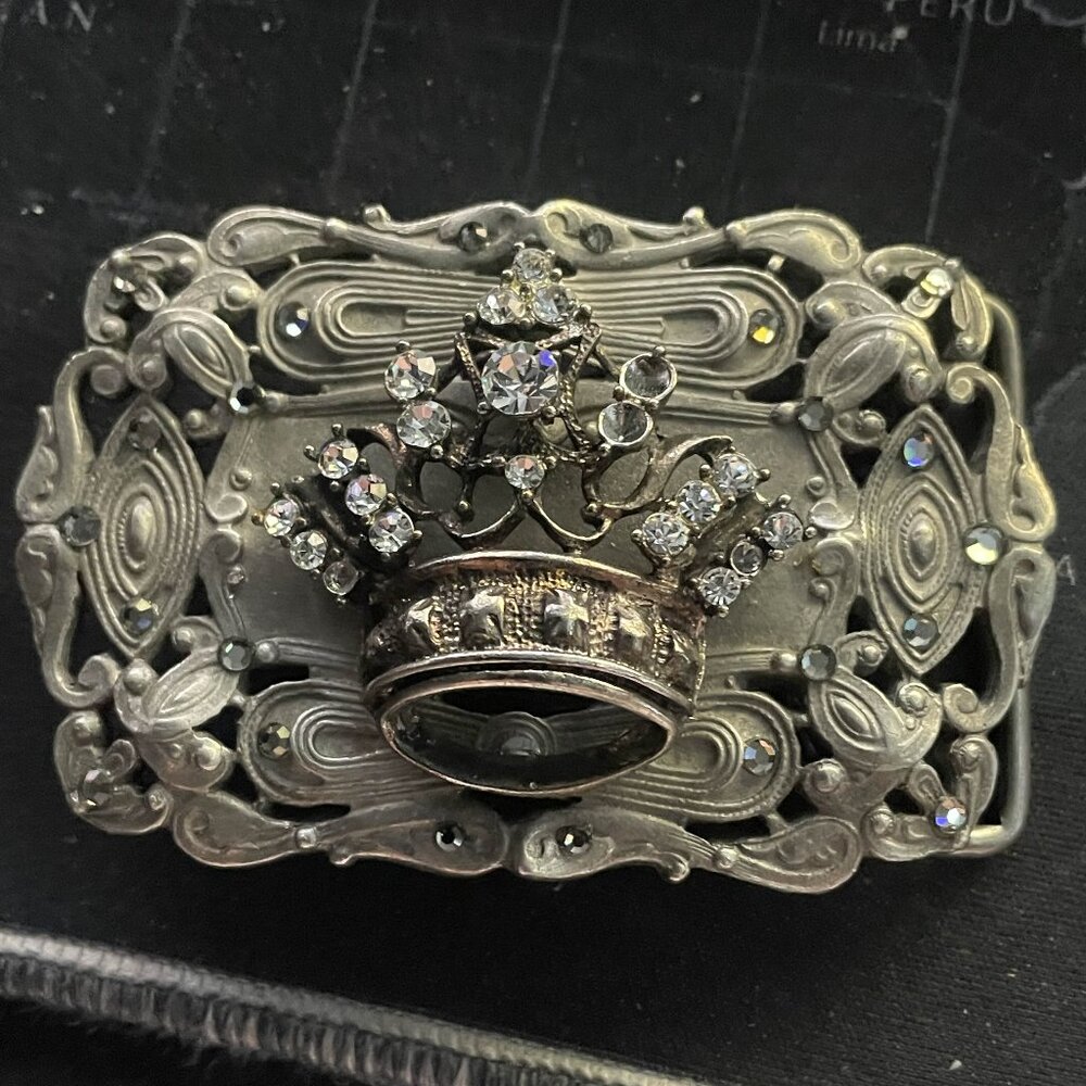 BF Crown Women's Brooch